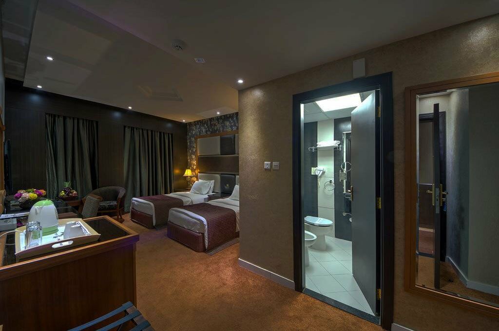 Delmon Palace Hotel Dubai Room photo