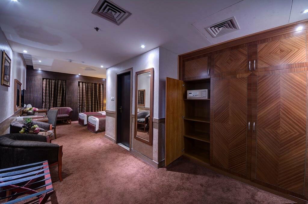 Delmon Palace Hotel Dubai Room photo