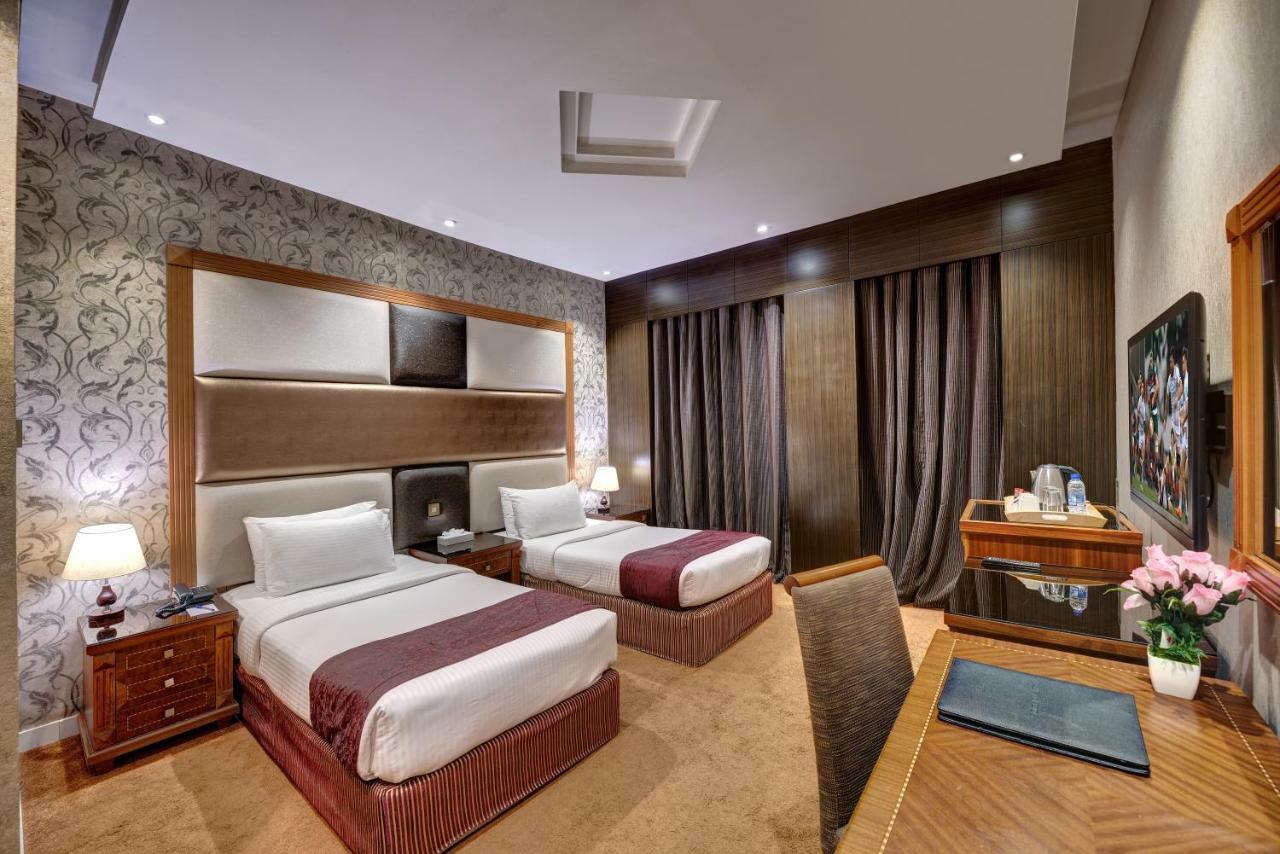 Delmon Palace Hotel Dubai Exterior photo