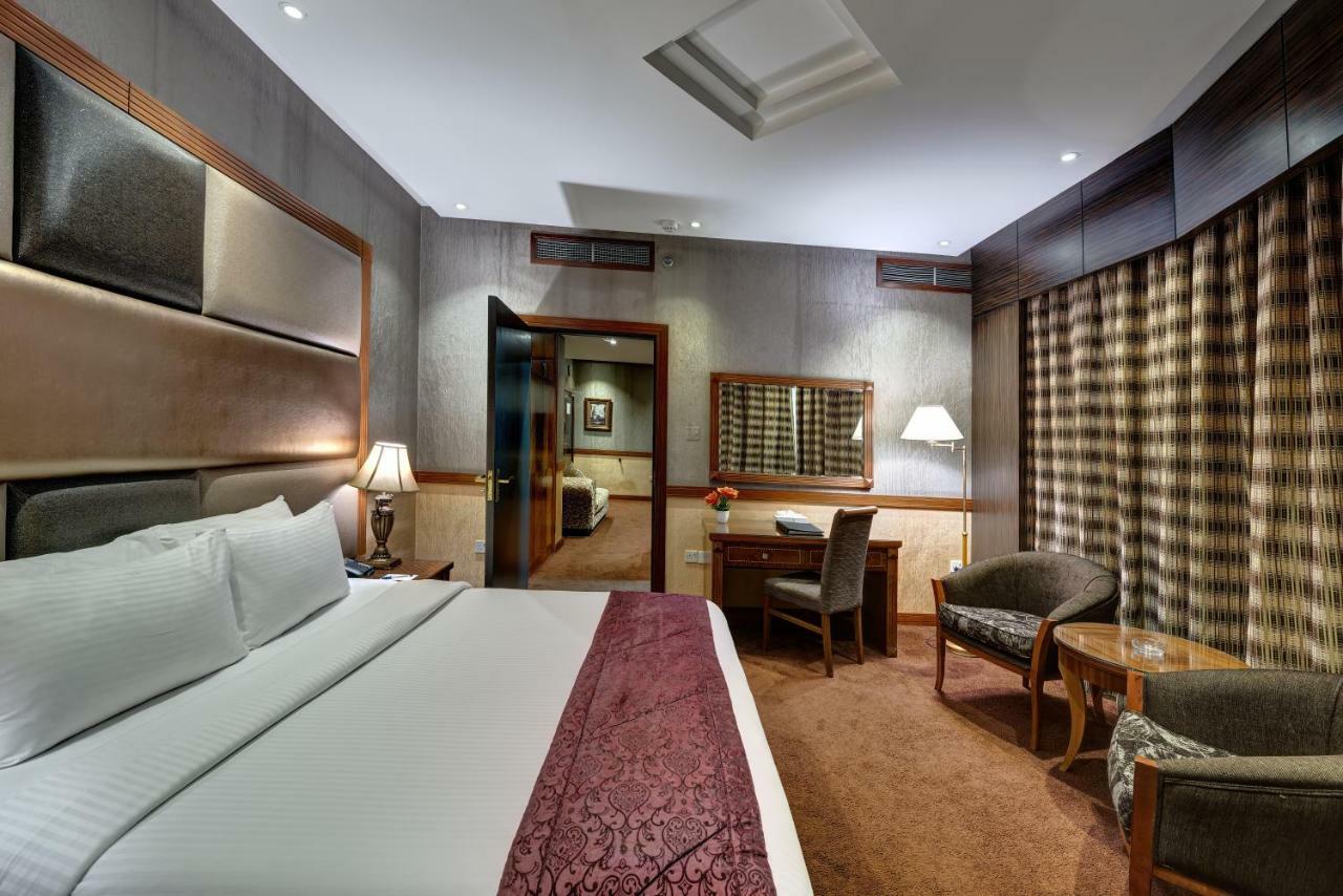 Delmon Palace Hotel Dubai Exterior photo